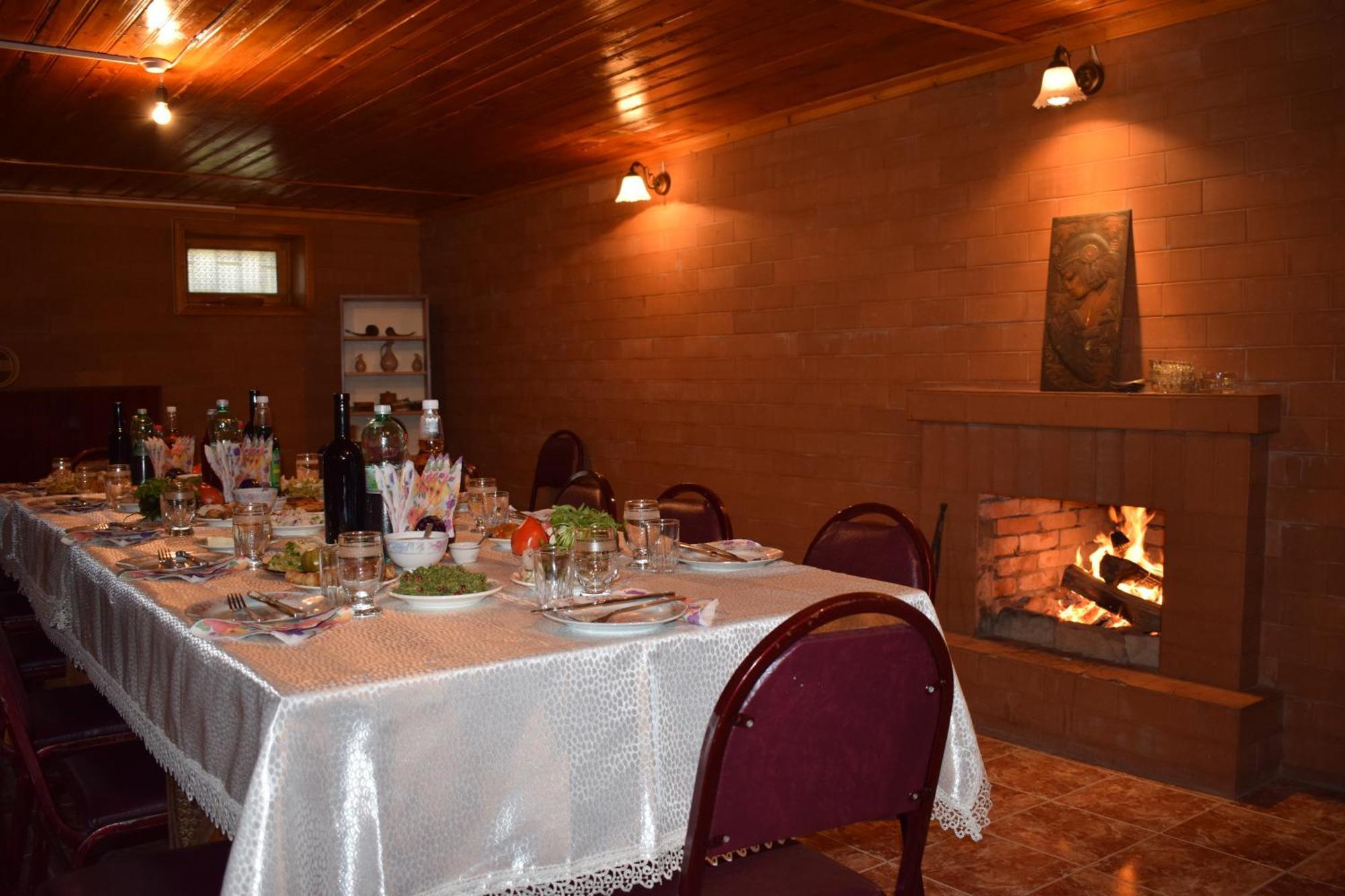 Family Hotel Lago&Wine Cellar Lagodekhi Esterno foto